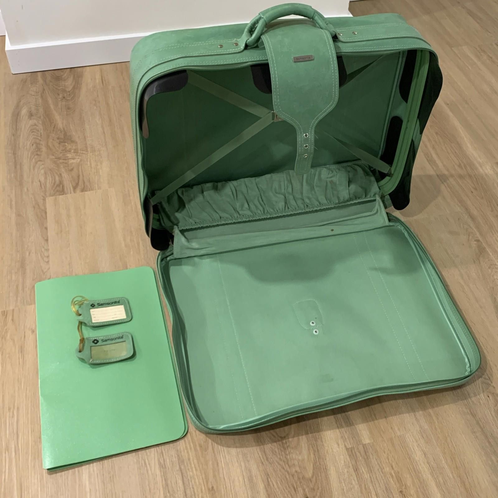 Samsonite Retro Luggage Vintage 1976 Samsonite Green Suitcase & More Size ONE SIZE - 2 Thumbnail