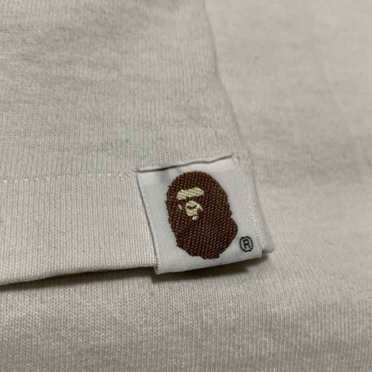 Bape Bape Large Ape Face Camo White Tee A Bathing Ape Vintage Size US L / EU 52-54 / 3 - 10 Thumbnail