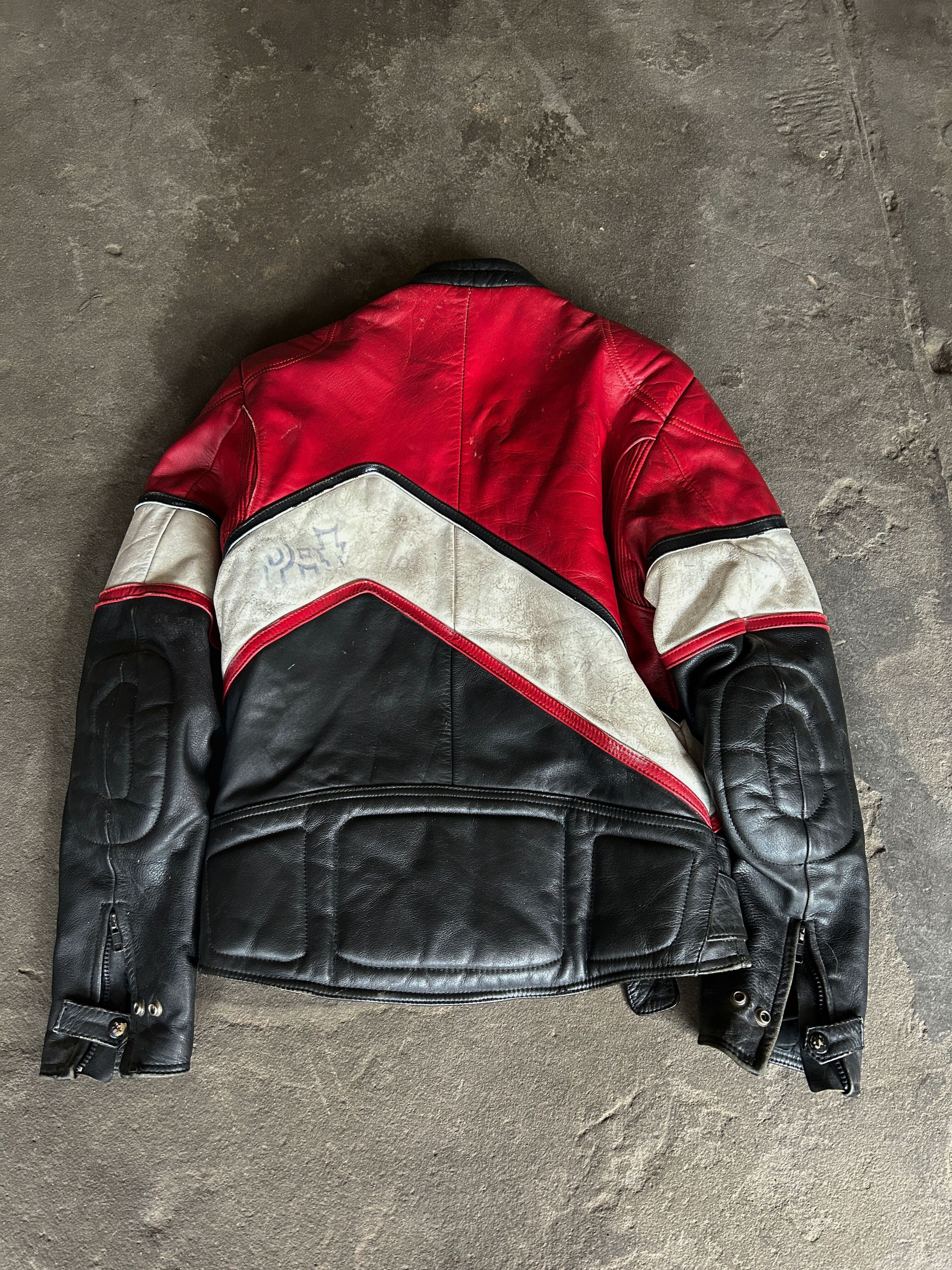 Vintage Vintage Red Black Leather Motorcycle Racing Jacket Biker Size US M / EU 48-50 / 2 - 4 Thumbnail