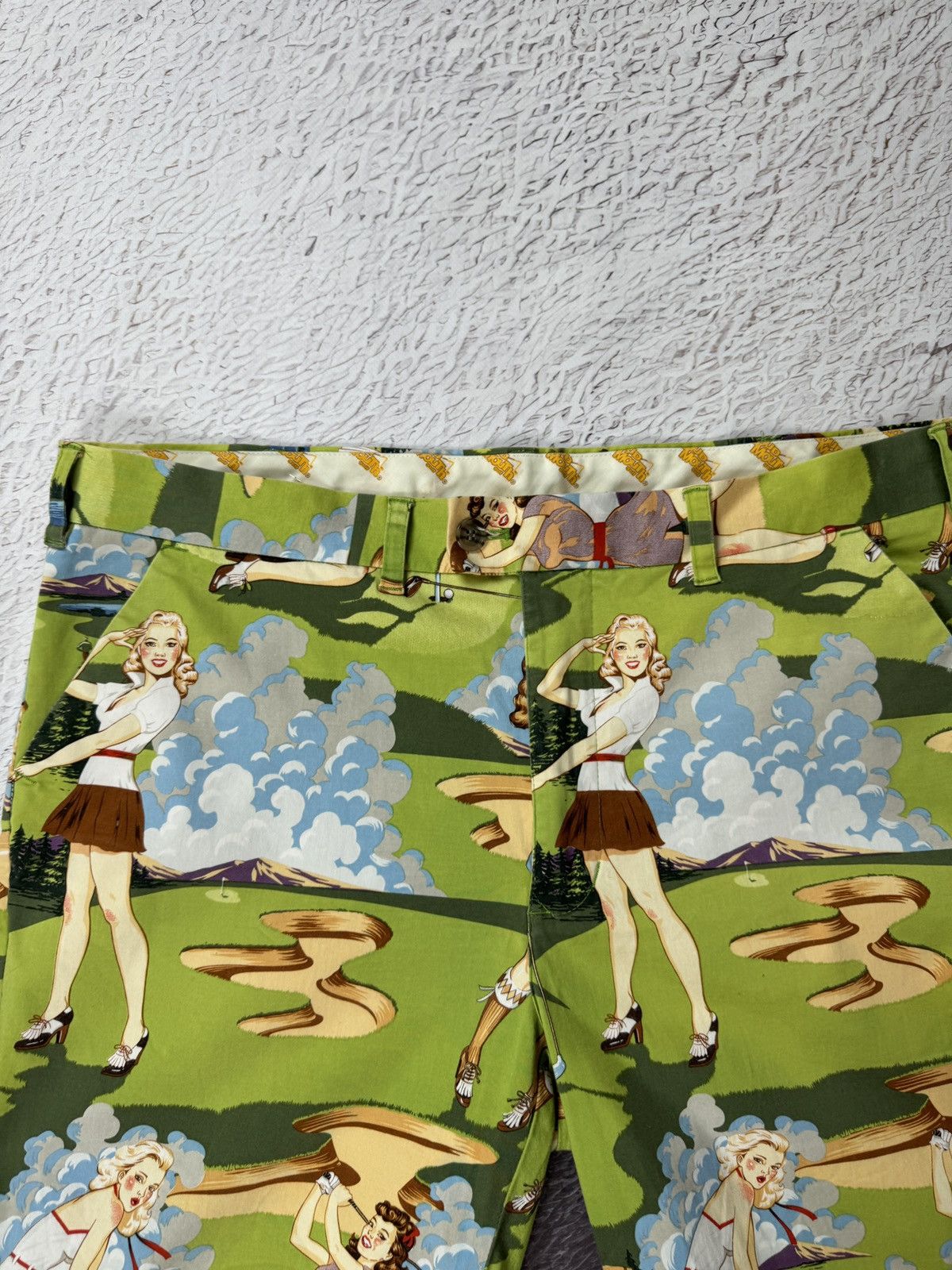 Other Loudmouth Rare Pin Up Girls Graphic Golf Shorts Bermudas Size US 40 / EU 56 - 6 Thumbnail