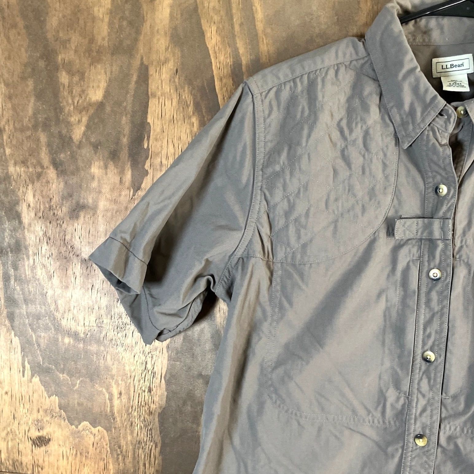 Vintage L.L. Bean Mens Shirt Brown Short Sleeve Button-Up Chest Pockets 100% Nylon M Shirt Mens Brown Short Sleeve Button-Up Chest Pockets Nylon M Size US M / EU 48-50 / 2 - 4 Thumbnail