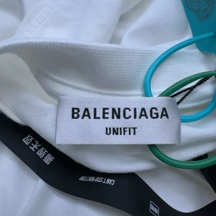 Balenciaga Balenciaga Balenciaga Long Sleeve Paris Print TShirt -2507 Size US M / EU 48-50 / 2 - 3 Thumbnail