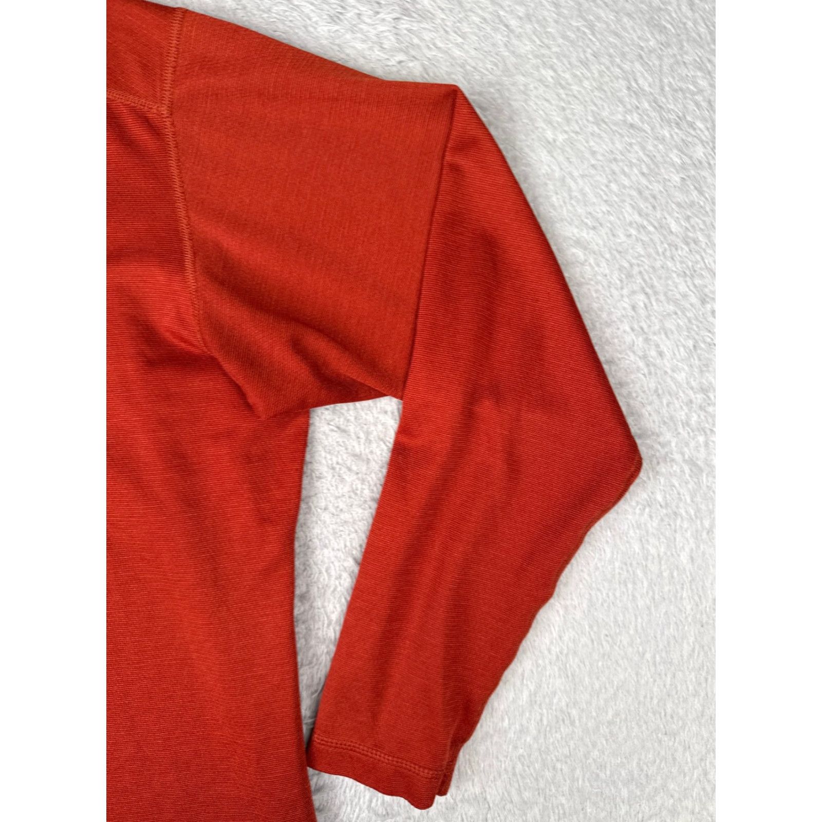 Patagonia Patagonia Shirt Men L Red Capilene Mock Neck 1/4 Zip 100% Polyester Shirt Mens Red Capilene Mock Neck 1/4 Zip Patagonia Size US L / EU 52-54 / 3 - 2 Thumbnail