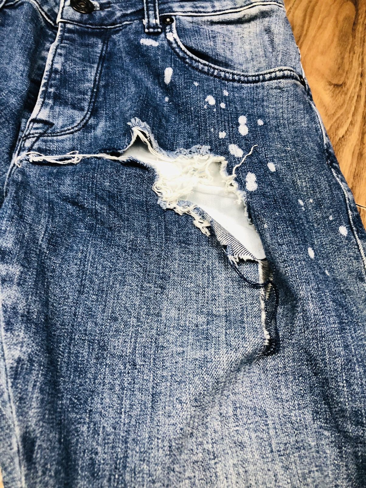 Other 2Y DNM Distress Jeans (33) Size US 29 - 7 Thumbnail