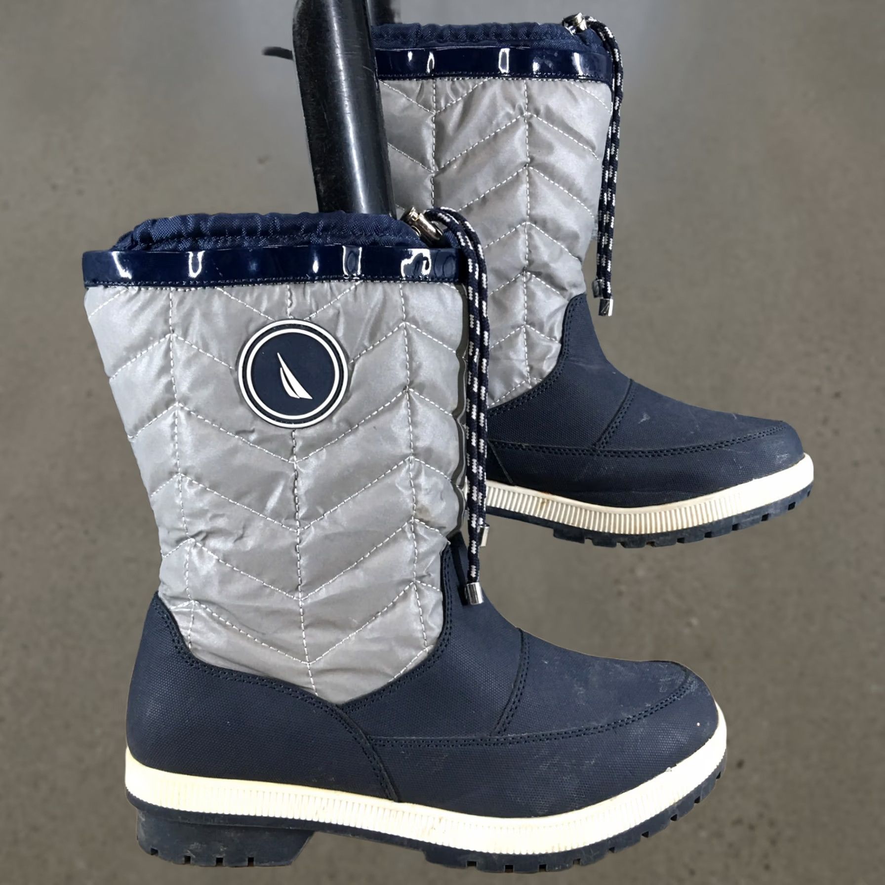 Nautica Nautica Becher Womens 9 Quilted Mid Winter Snow Boot Blue Faux Leather Boots Size US 9 / IT 39 - 1 Thumbnail