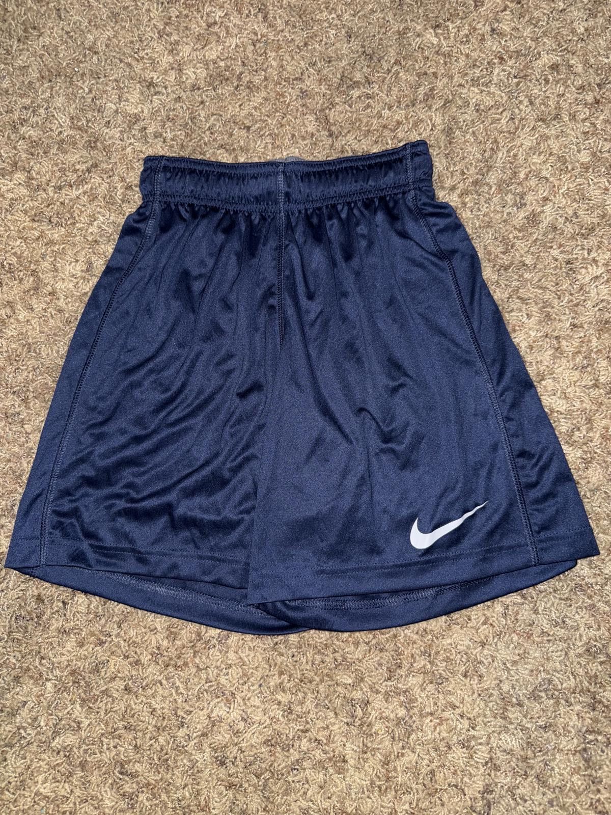 Nike Nike Big Kid’s (Boy’s) Team Fly Dri-fit Training Basketball Shorts Size US 26 / EU 42 - 1 Thumbnail
