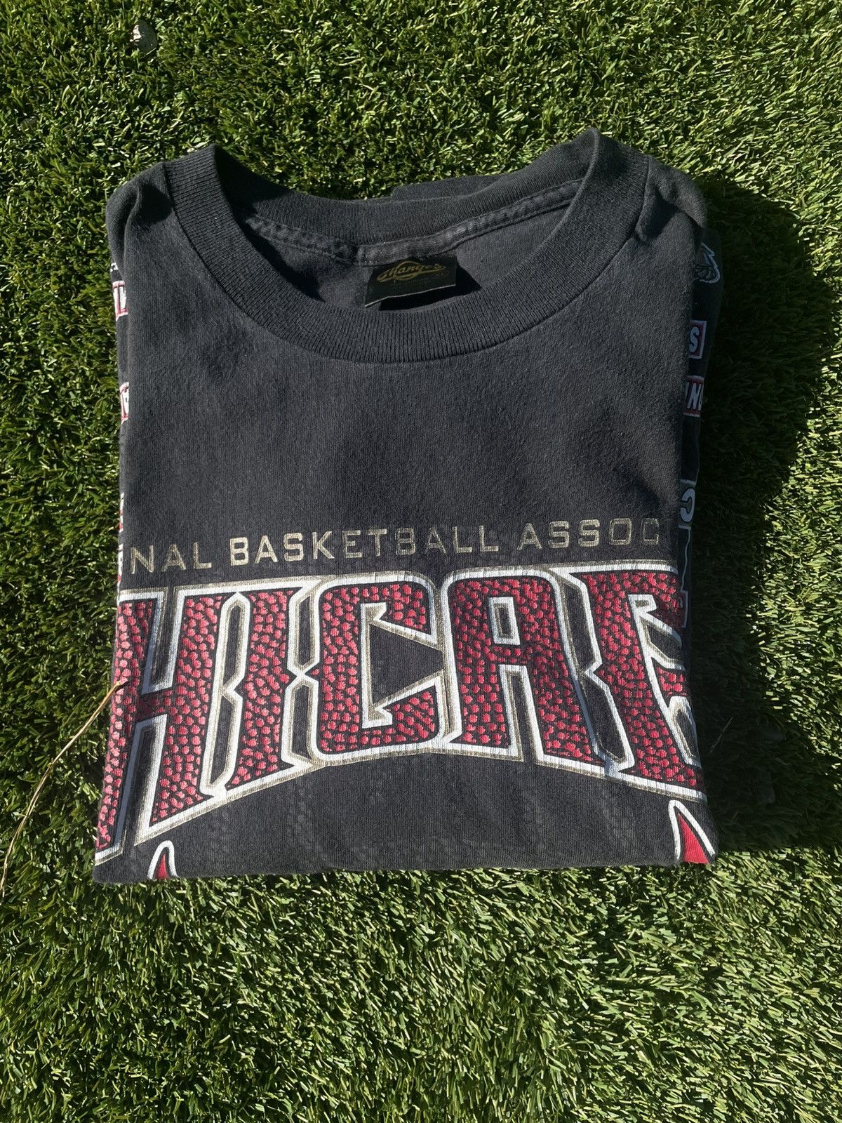 NBA VTG GRAIL 1996 BULLS NBA T-SHIRT 🐂 Size US XL / EU 56 / 4 - 12 Thumbnail