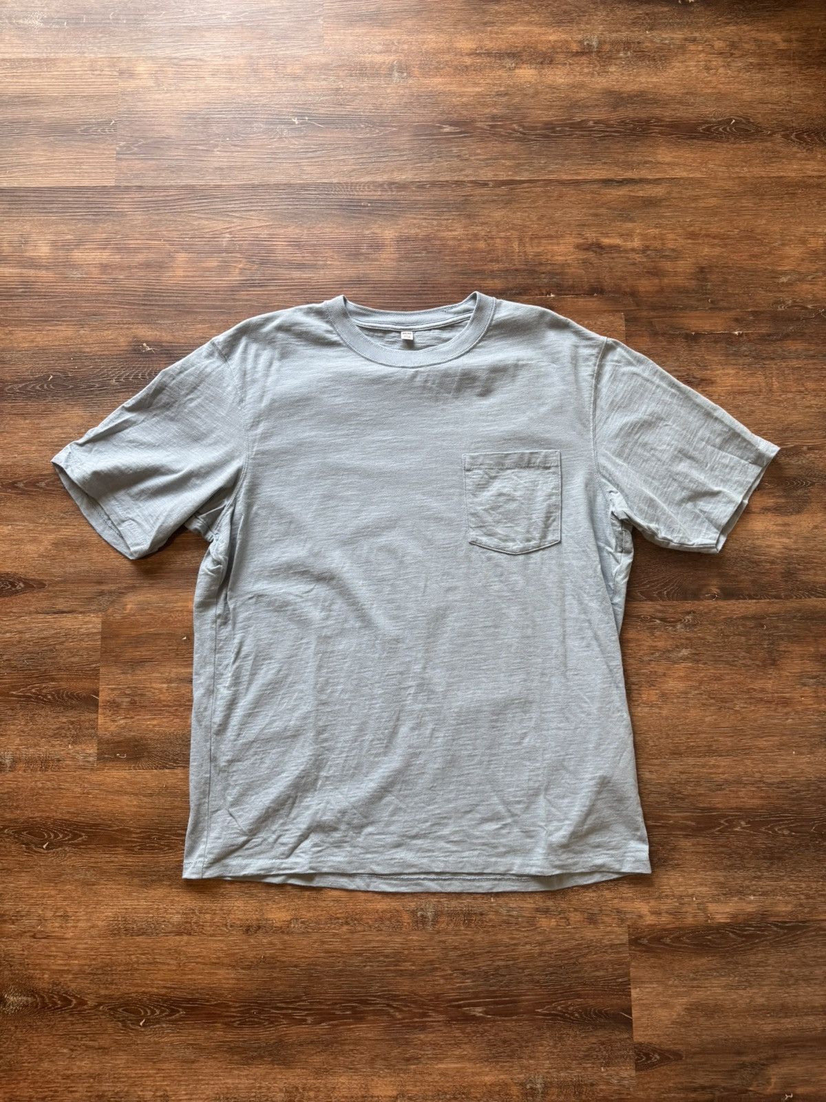 Uniqlo Uniqlo blue pocket t shirt Size US L / EU 52-54 / 3 - 1 Thumbnail