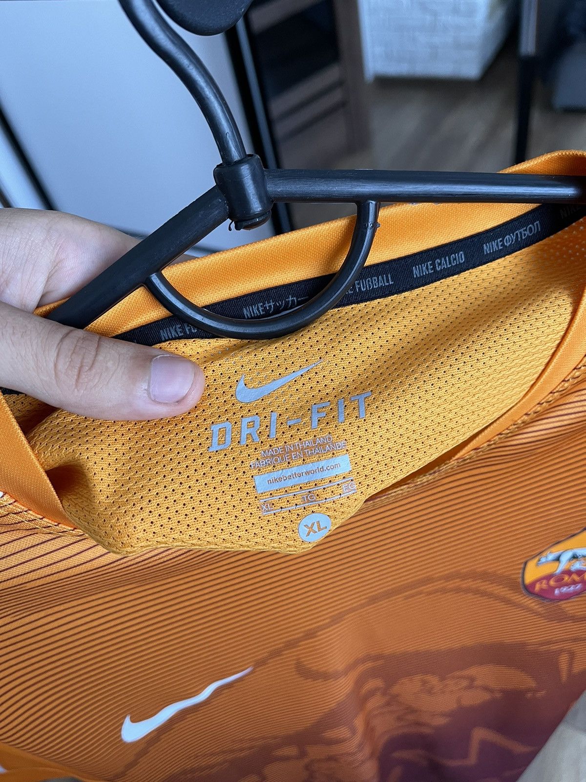 Nike 2018/2019 Nike AS Roma Soccer Jersey Pre Match T-Shirt Tee Size US XL / EU 56 / 4 - 13 Thumbnail