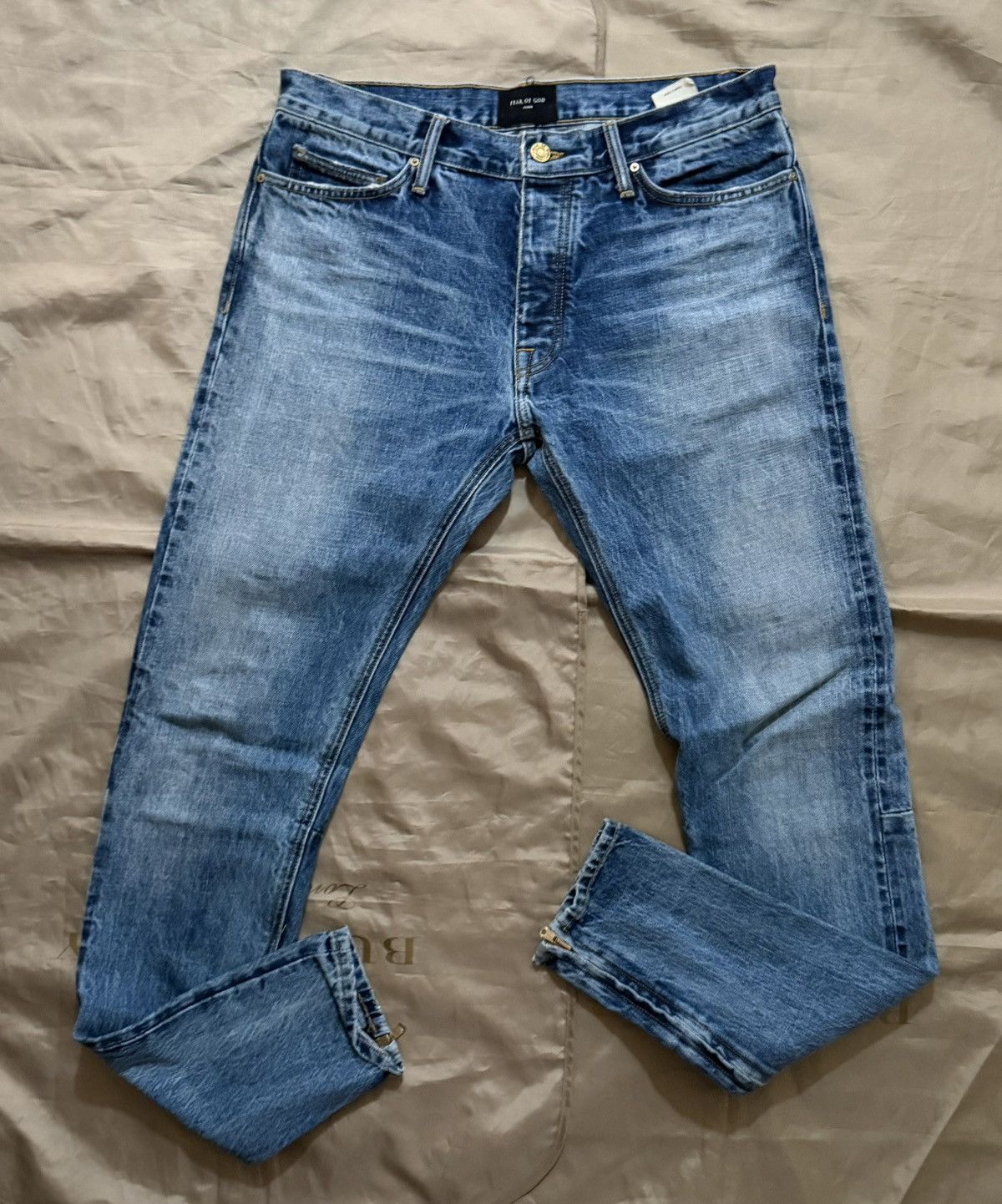 Fear of God Fear Of God 5th Collection Vintage Wash Denim Size 34 Size US 34 / EU 50 - 1 Thumbnail