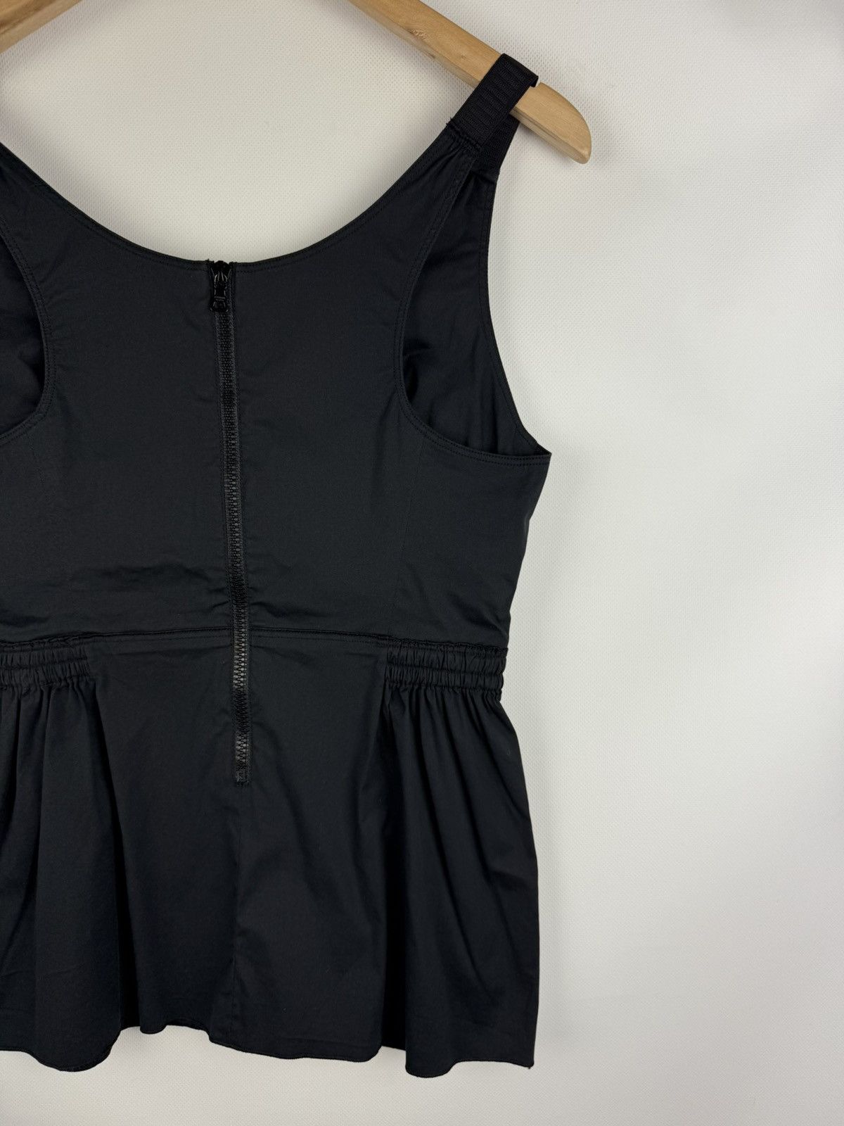 Prada × Vintage Prada Ladies Sleeveless Tank Top Blouse Size 44 Size M / US 6-8 / IT 42-44 - 11 Thumbnail