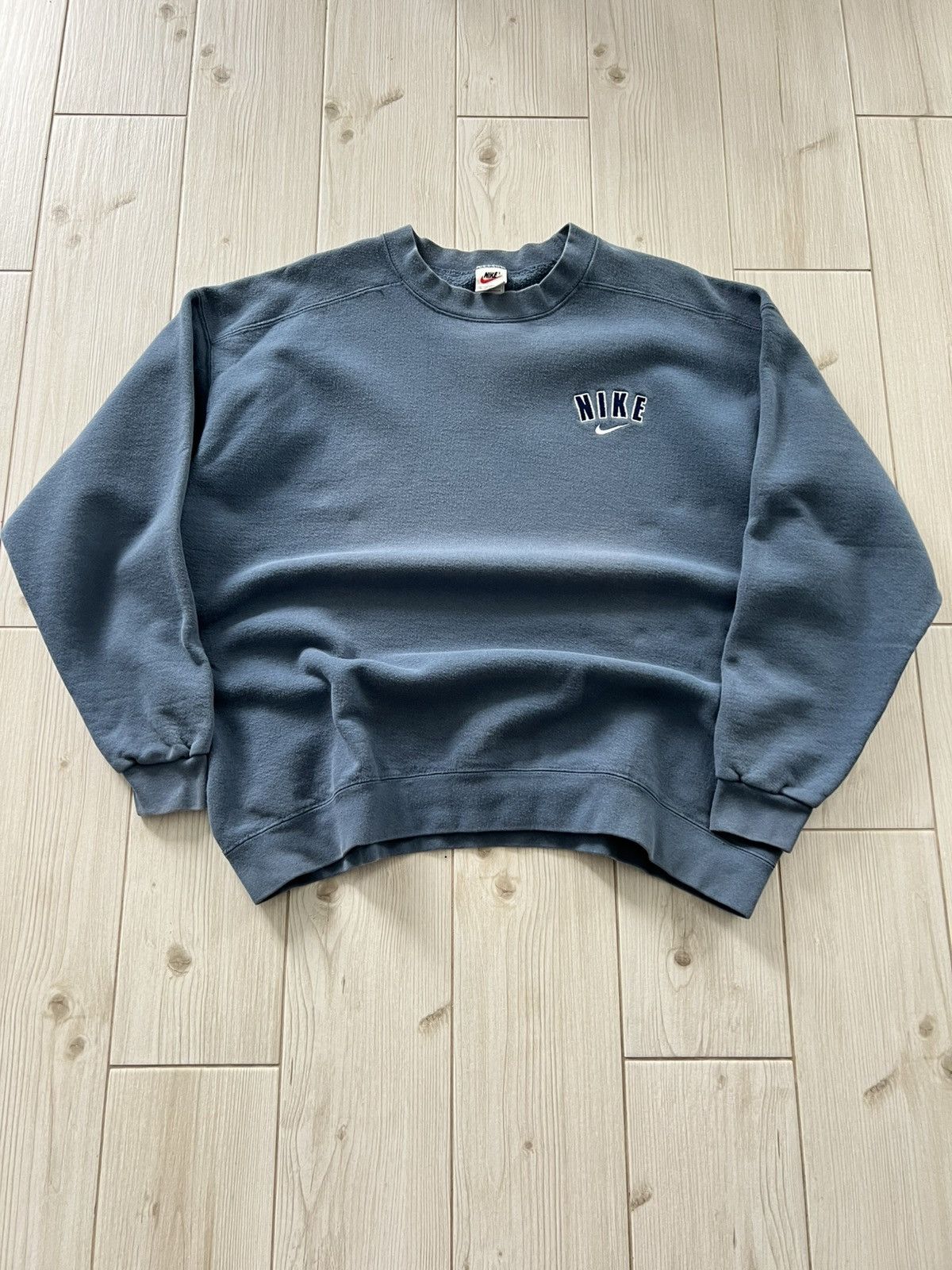 Nike Vintage 90s Nike Sweatshirt Y2K Hype Rare Size XL Size US XL / EU 56 / 4 - 5 Thumbnail