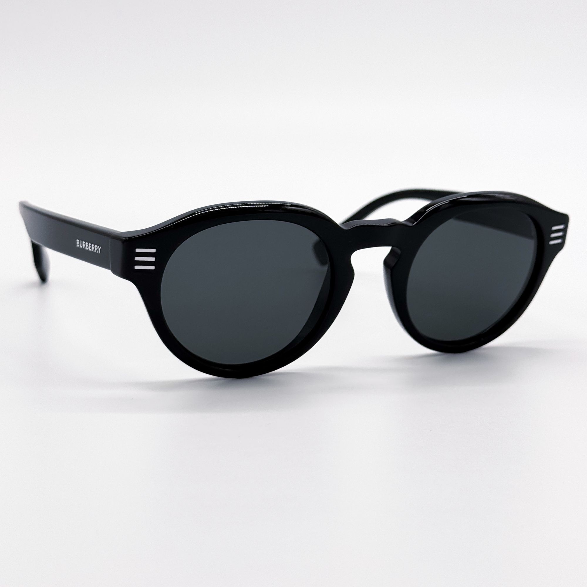 Burberry NEW BURBERRY SUNGLASSES BE4404 3001/87 BLACK BE4404 300187 Size ONE SIZE - 4 Thumbnail