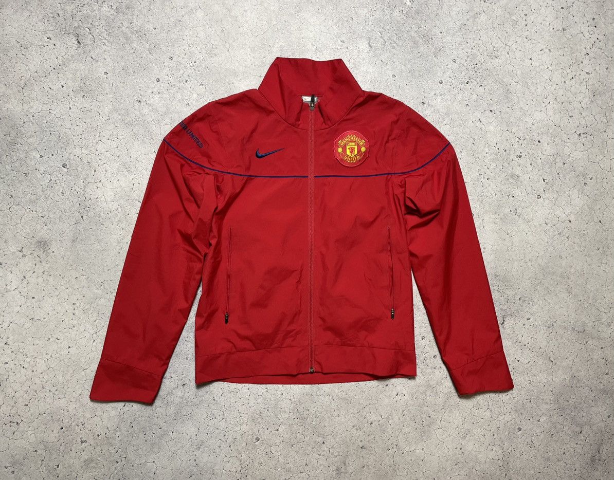 Nike × Vintage Vintage Nylon Windbreaker Jacket Y2K Nike Manchester United Size US S / EU 44-46 / 1 - 1 Thumbnail
