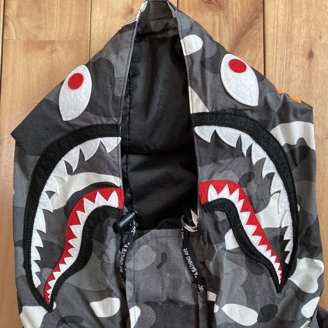Bape 💫Glow in the dark💫 BAPE City Camo Shark Snowboard Jacket APE Size US L / EU 52-54 / 3 - 4 Thumbnail