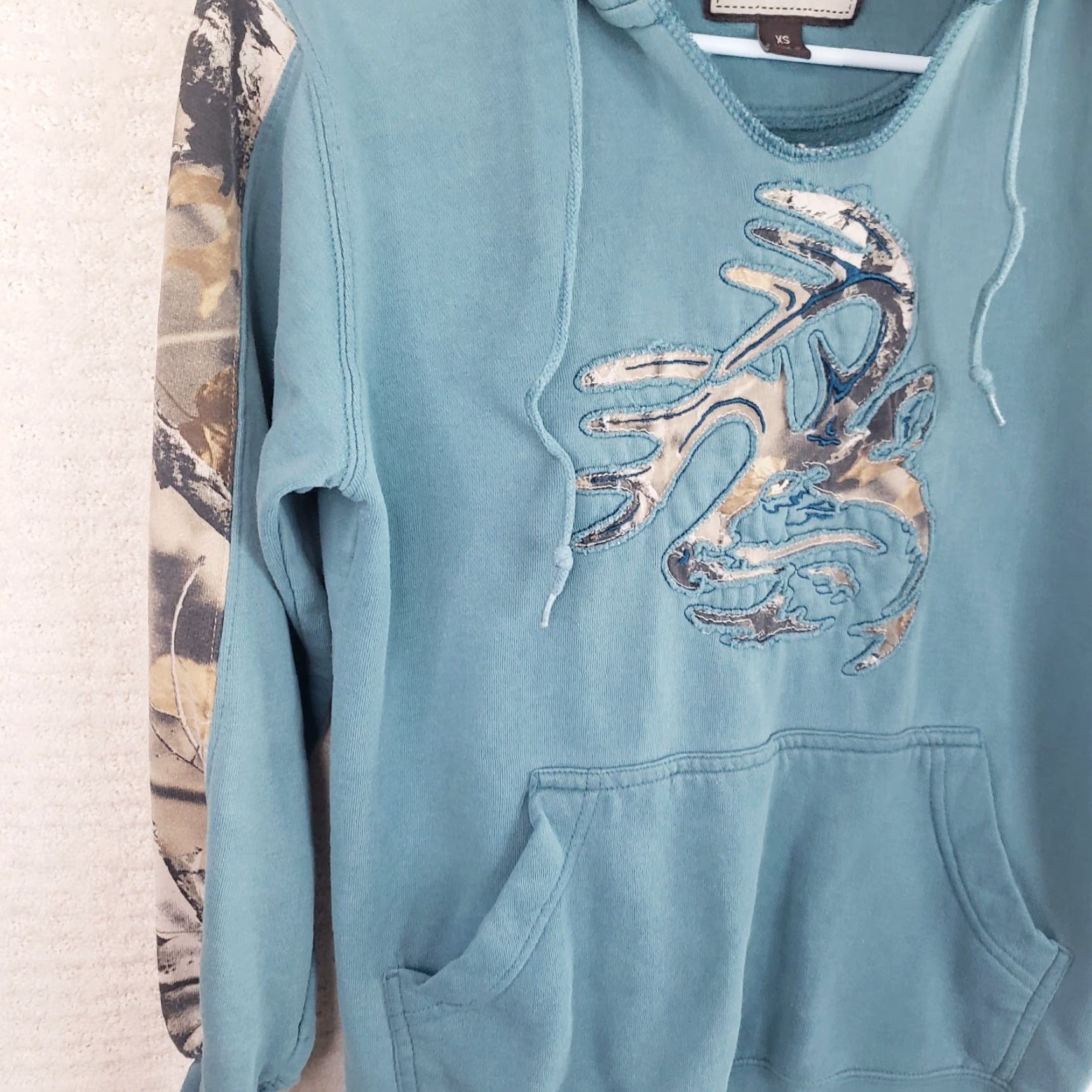 Vintage Legendary Whitetails Hoodie Men XS Teal Camo Buck Cutout Front Kangaroo Pockets Hooded Pullover Size US XS / EU 42 / 0 - 6 Thumbnail
