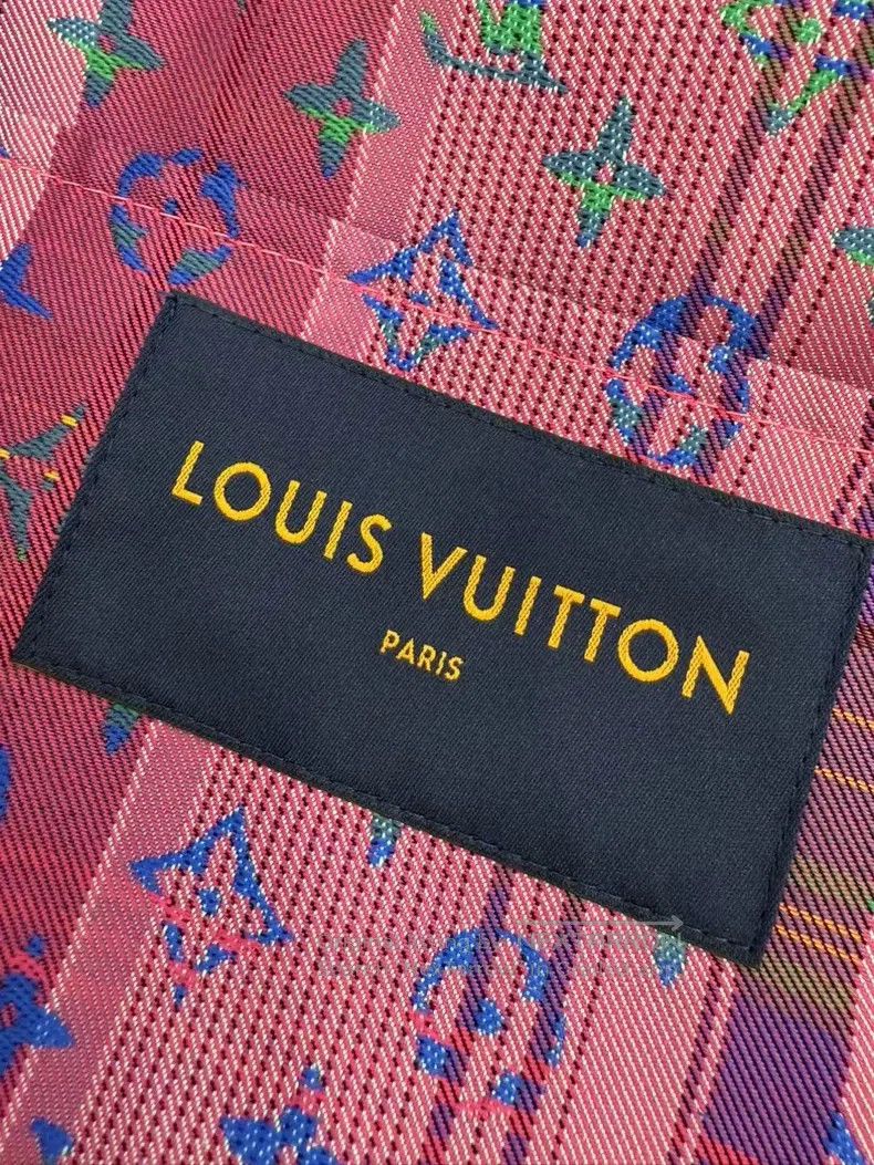 Louis Vuitton Louis Vuitton Plaid full print assault jacket Size US M / EU 48-50 / 2 - 6 Thumbnail