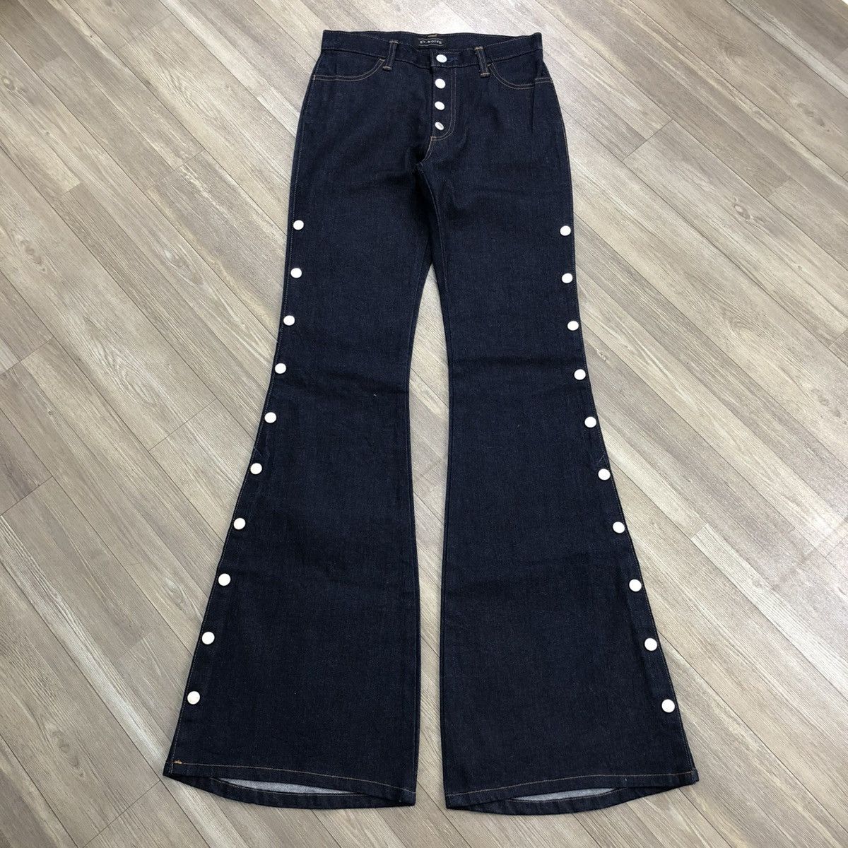 Japanese Brand 2000s Et-Boite Ifsixwasnine Lgb Button Bootcut Flared Jeans Size US 26 / EU 42 - 1 Thumbnail