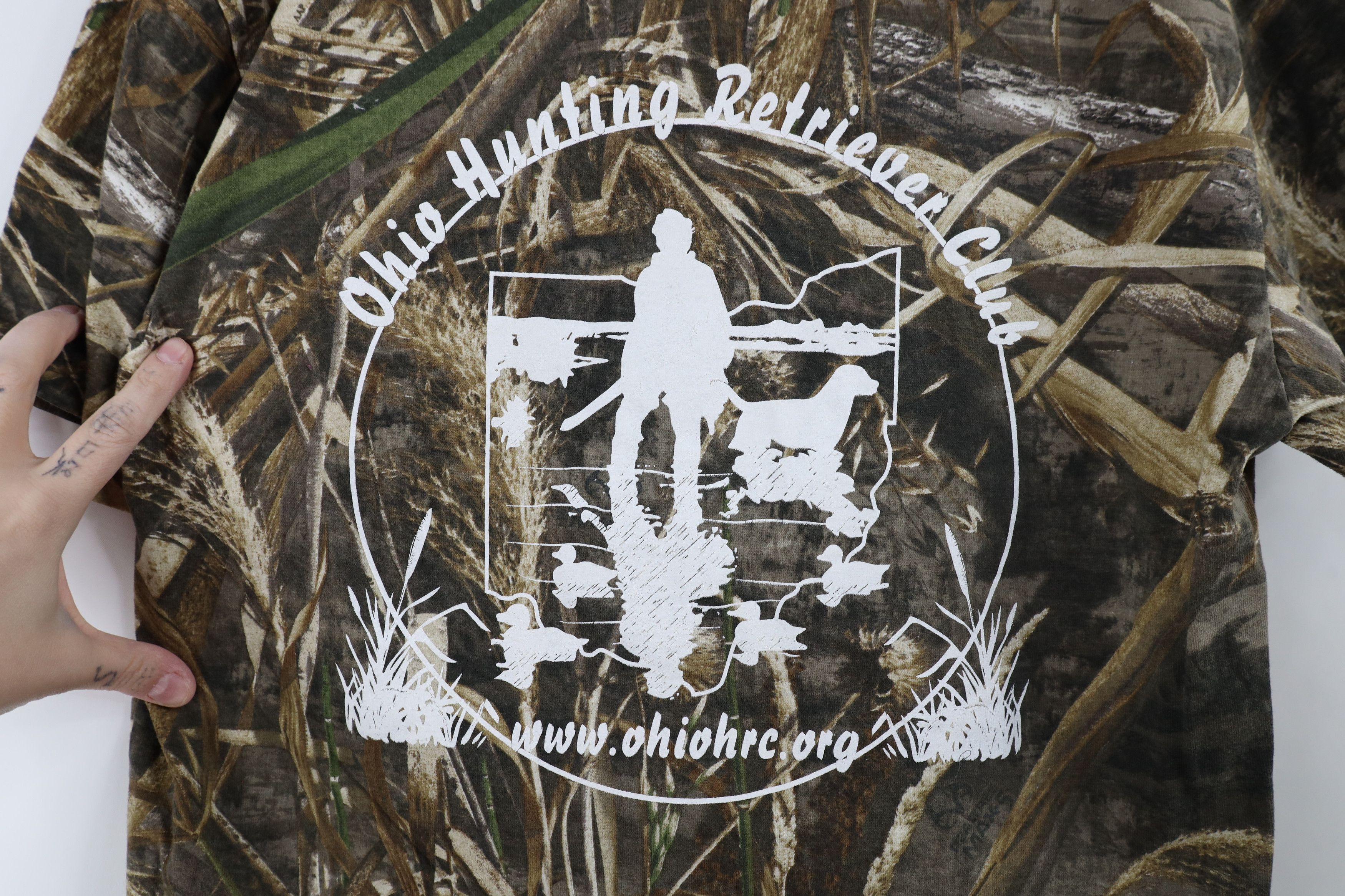 Russell Athletic × Vintage Vintage Y2K Russell Athletic Realtree Camouflage T-Shirt Size US M / EU 48-50 / 2 - 7 Thumbnail