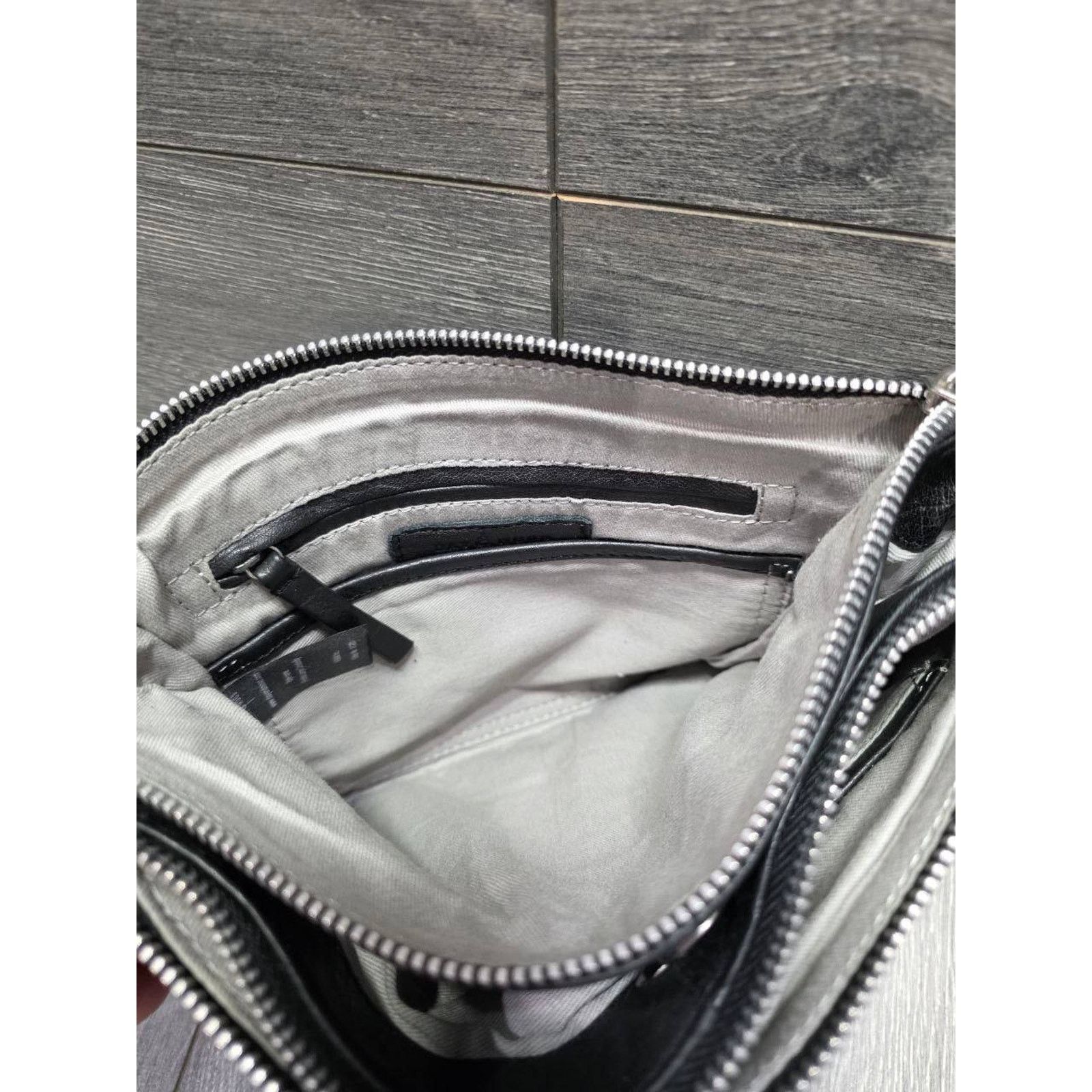 & Other Stories Day & Mood Fonda Small Crossbody Bag Black Leather B000468 Size ONE SIZE - 8 Thumbnail