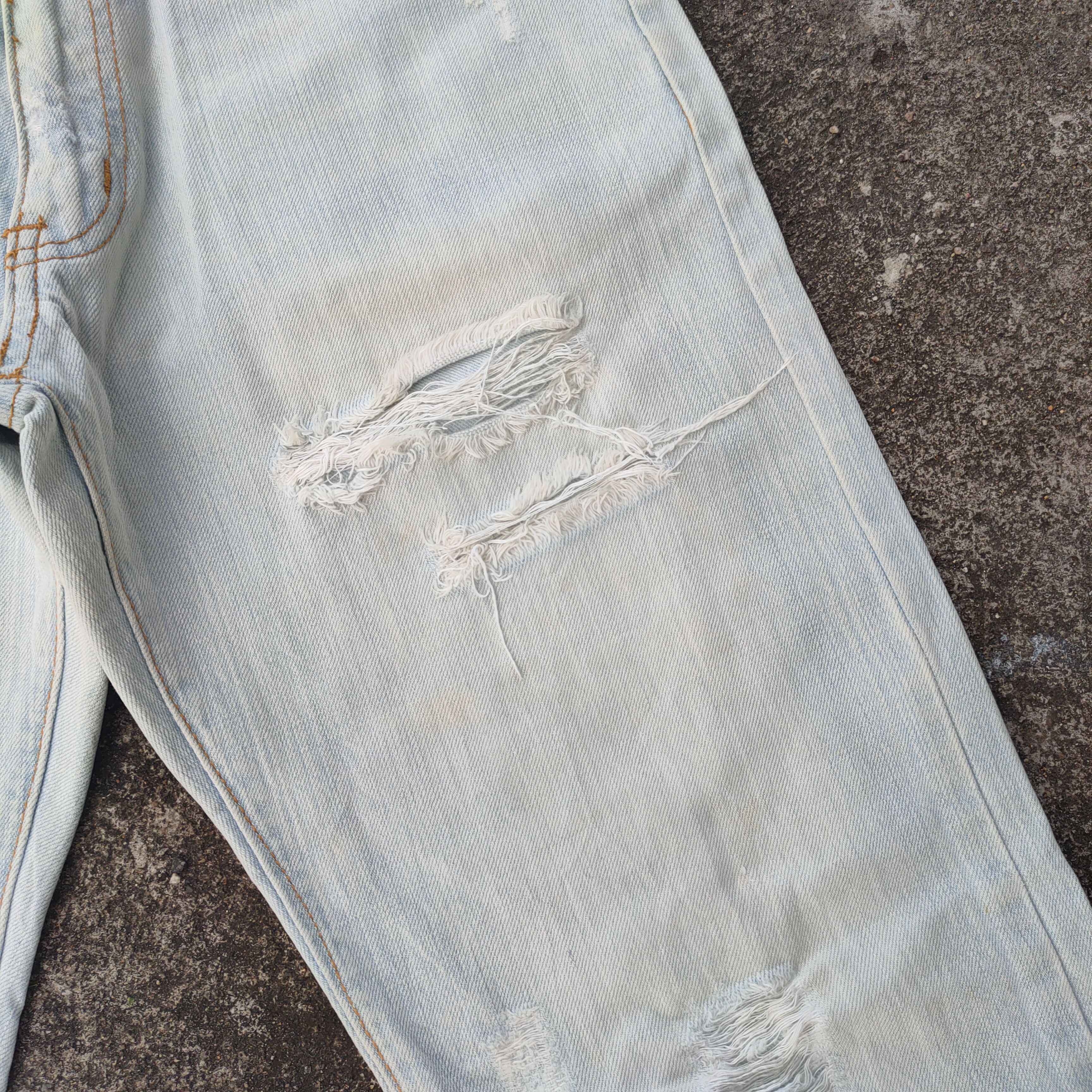Japanese Brand × Jean × Vintage VINTAGE SEMANTIC DESIGN FLARE RIPPED LIGHT BLUE JEANS PANTS Size US 31 - 6 Thumbnail