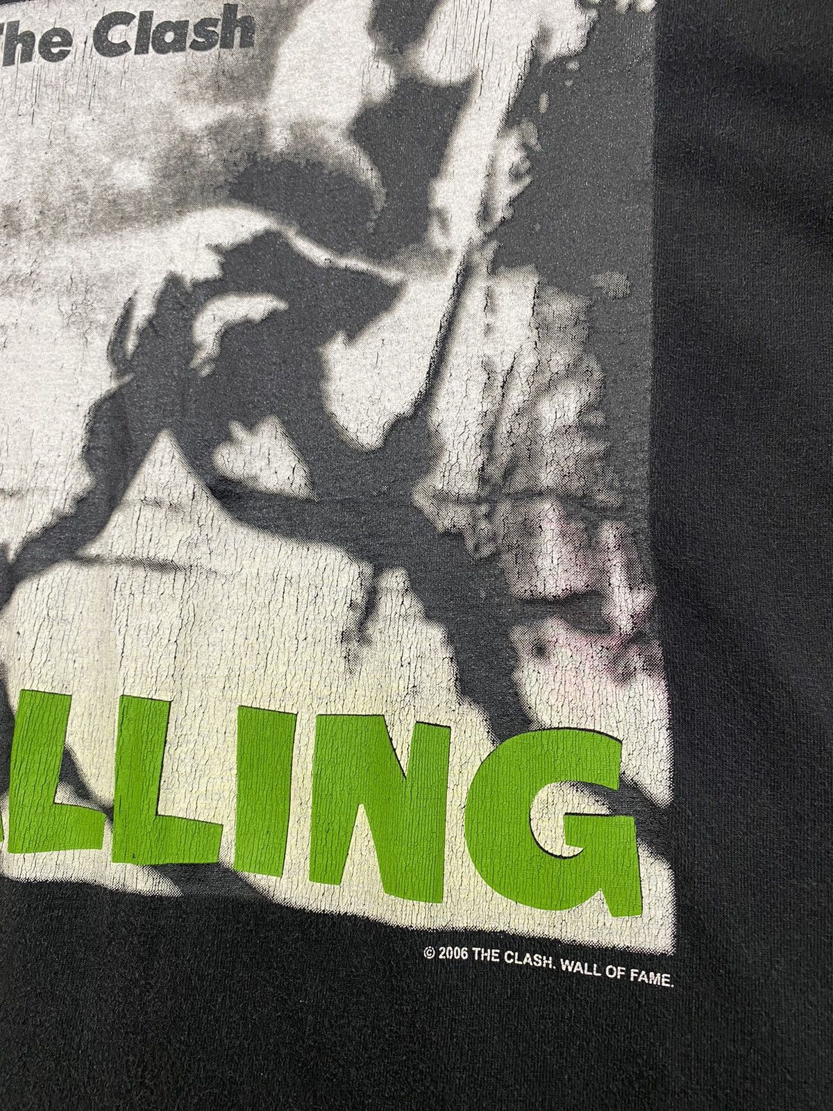 Band Tees 💥VINTAGE THE CLASH punkrock band london calling Y2K shirt Size US L / EU 52-54 / 3 - 5 Thumbnail
