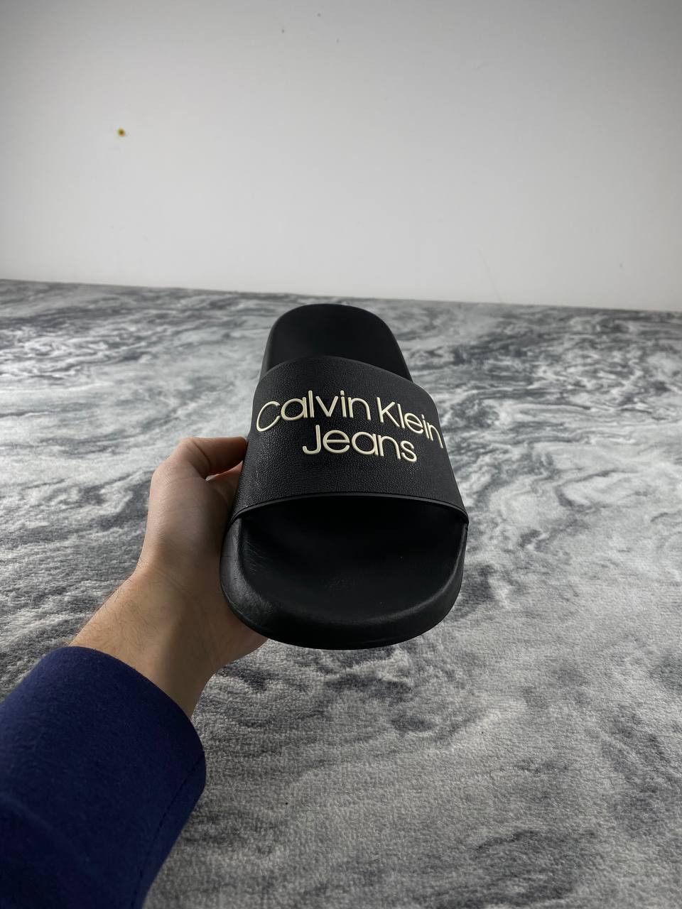 Calvin Klein Calvin Klein Jeans Slider Men Size 44 Black Size US 11 / EU 44 - 8 Thumbnail