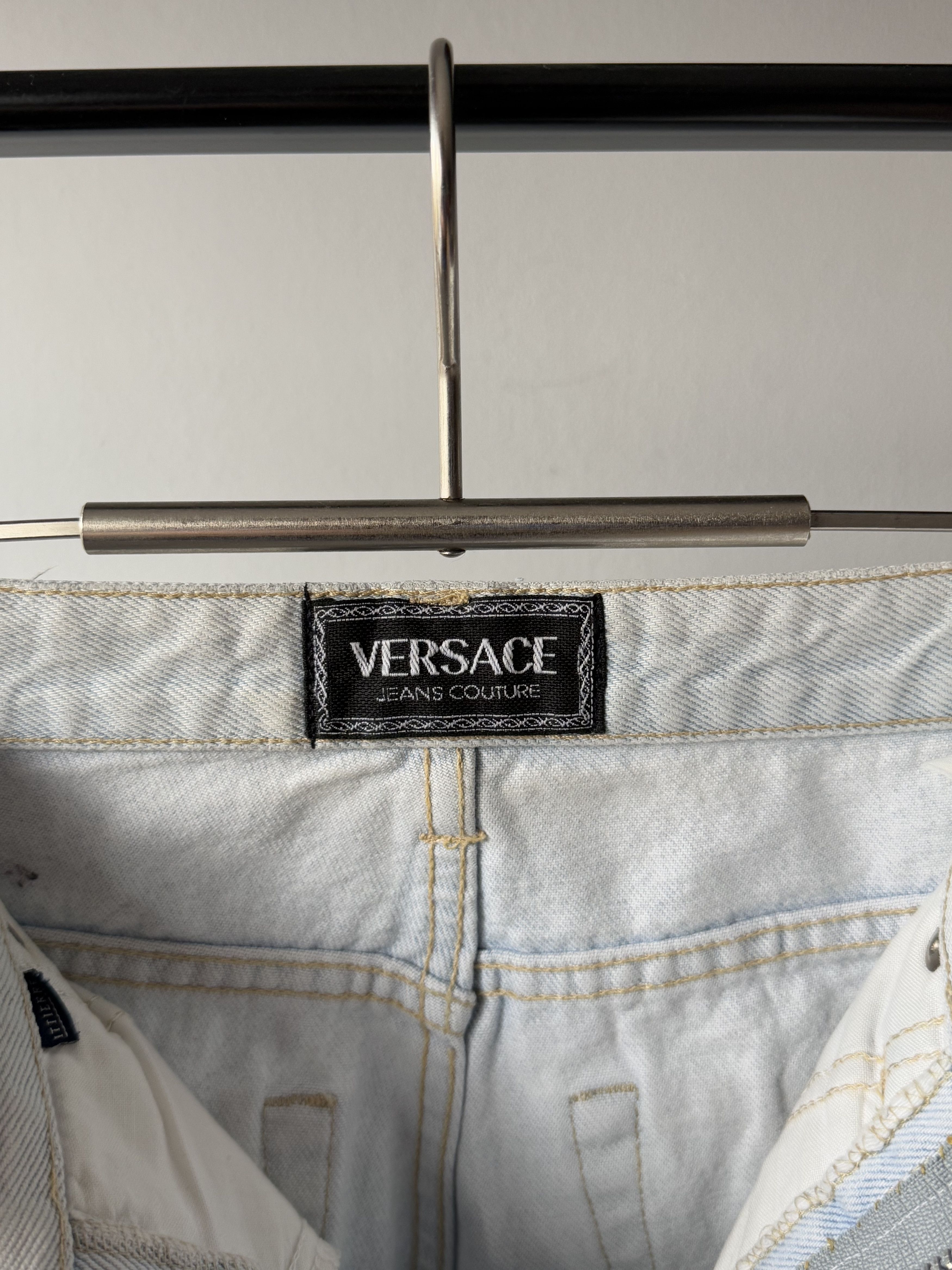 Versace Jeans Couture Vintage 90's Versace Jeans Couture Light Blue Denim Jeans Size US 30 / EU 46 - 11 Thumbnail