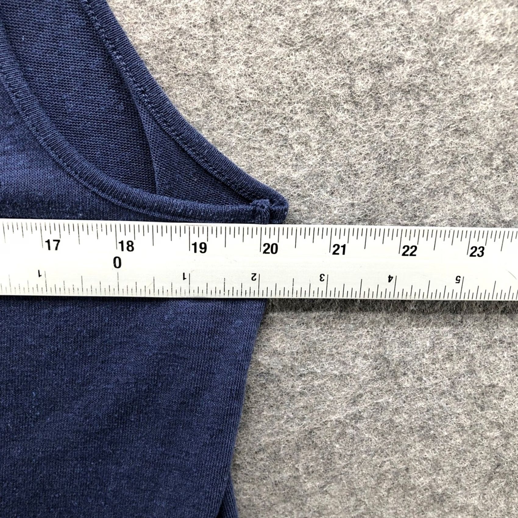 Old Navy Old Navy Linen Blend Tank Top Womens M Tie Back Navy Blue Crewneck Sleeveless Casual Summer Modern Basic Shirt Womens M blue Tie-back tank Size M / US 6-8 / IT 42-44 - 5 Thumbnail