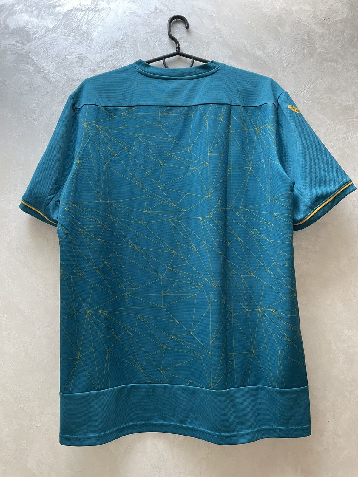 Castore Wolverhampton away 2022 2023 Castore Soccer Jersey shirt Size US XL / EU 56 / 4 - 8 Thumbnail
