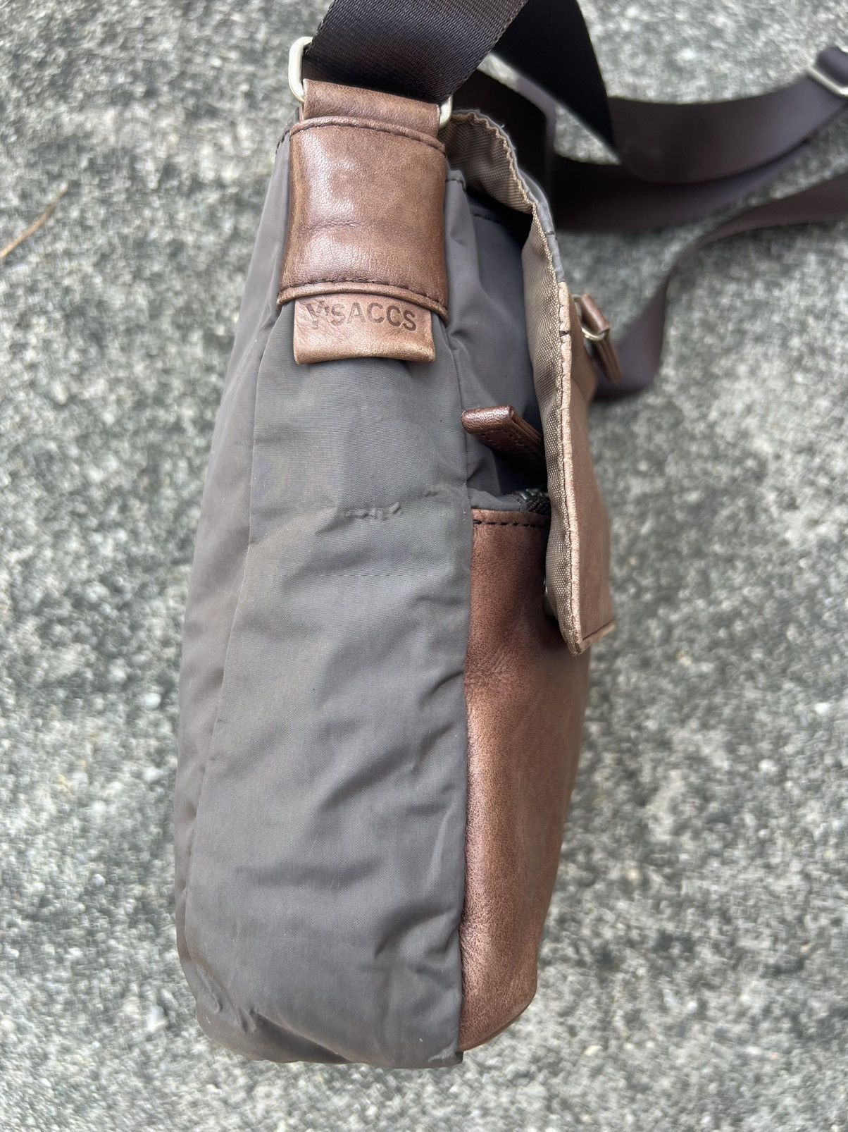 Yohji Yamamoto Vintage Yohji Yamamoto Hybrid Patina Leather Sling Bag Size ONE SIZE - 10 Thumbnail