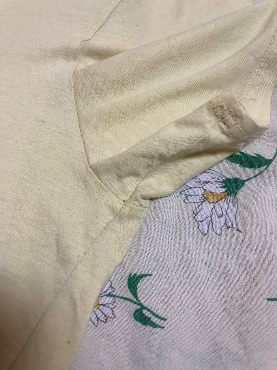 Yves Saint Laurent Vintage 90s Yves Saint Laurent YSL t-shirt rare retro hype Size US L / EU 52-54 / 3 - 13 Thumbnail