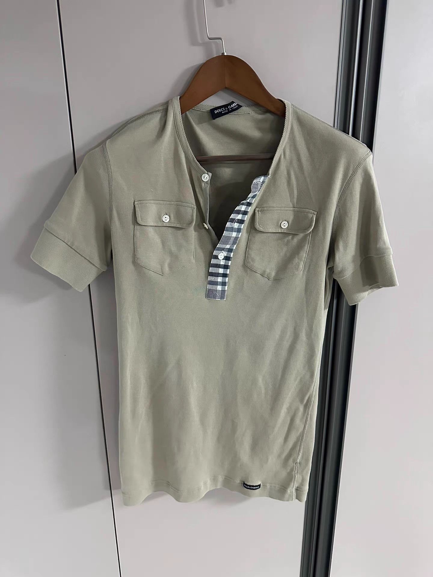 Dolce & Gabbana Dolce&Gabbana Gray Short Sleeve Knit T-Shirt K18 Size US M / EU 48-50 / 2 - 1 Thumbnail