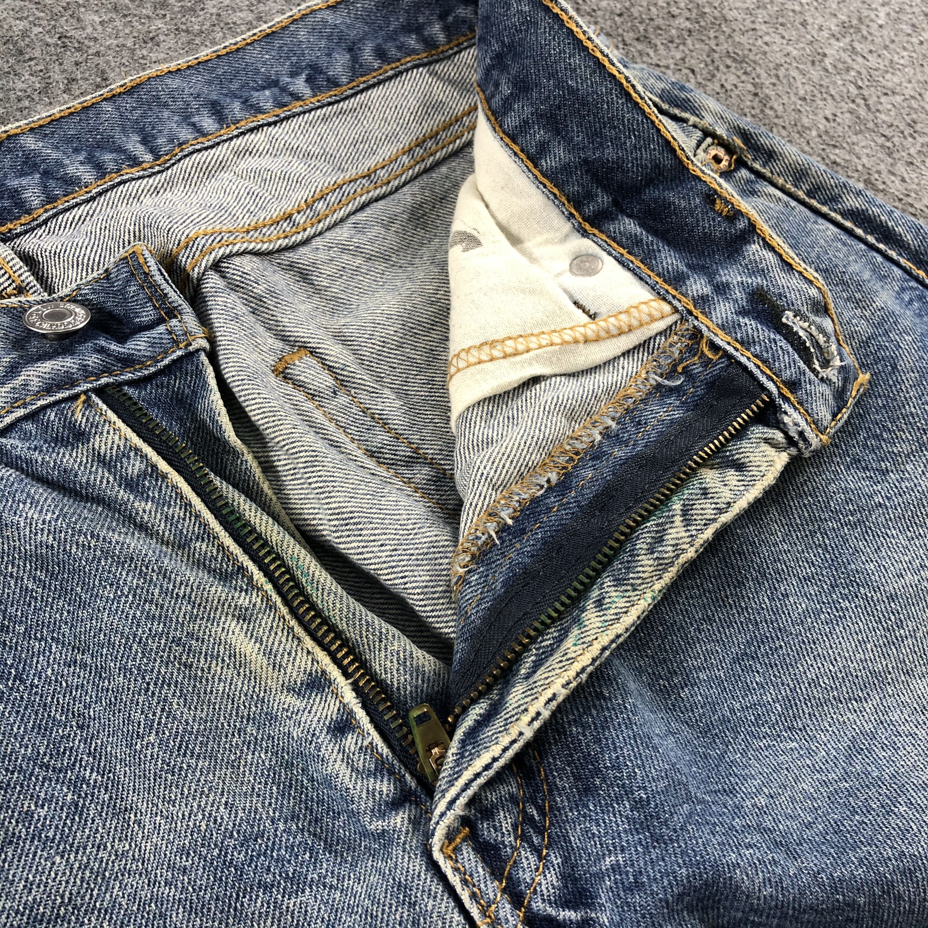 Levi's Vintage Blue Wash Levis 505 Jeans-J2311 Size US 33 - 8 Thumbnail