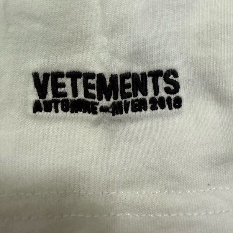 Vetements Vetements Short Sleeve T-Shirt Size M-2506 Size US M / EU 48-50 / 2 - 6 Thumbnail