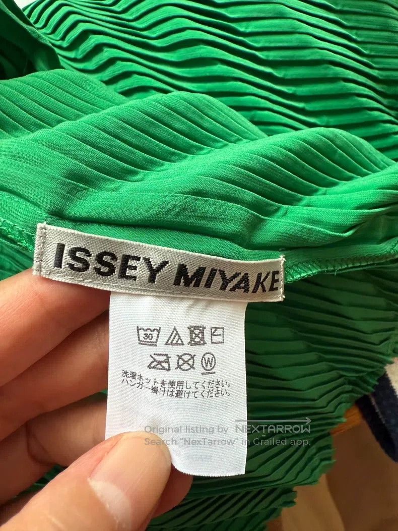 Issey Miyake Issey Miyake Water Ripple Pleated Top Size M / US 6-8 / IT 42-44 - 2 Thumbnail