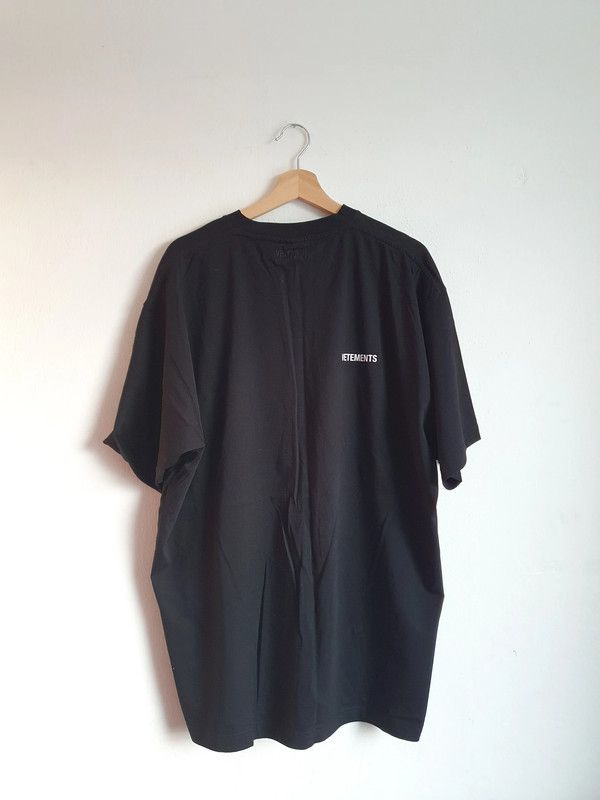 Vetements Vetements Anti Mainstream SS 21 T-Shirt Size US S / EU 44-46 / 1 - 2 Thumbnail