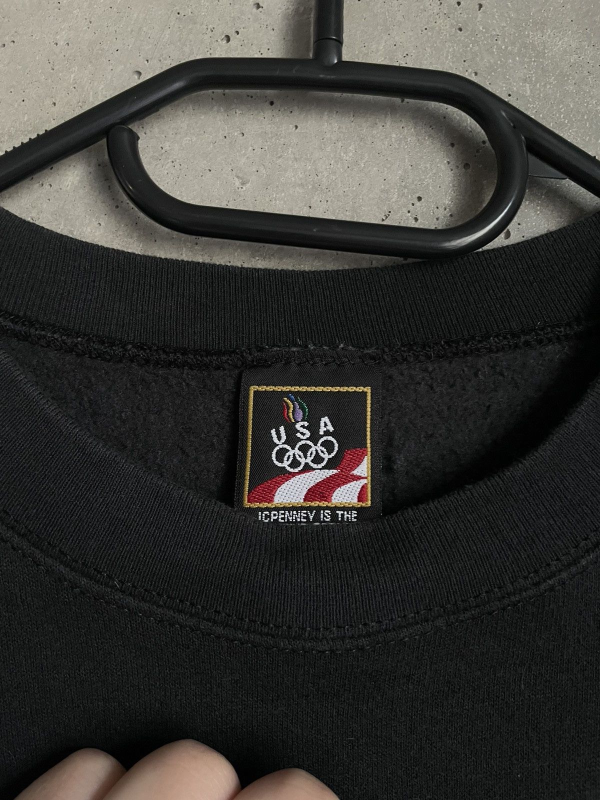 USA Olympics 1990s USA Olympics Blank Faded Black Boxy Sweatshirt Size US L / EU 52-54 / 3 - 5 Thumbnail