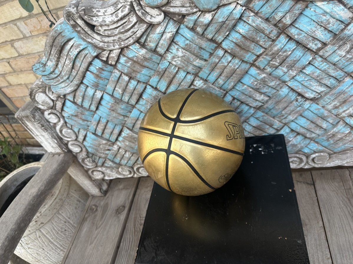 Spalding Rare 2005 Spalding NBA Gold Trophy Ball Official 29.5” Ball Size ONE SIZE - 6 Thumbnail