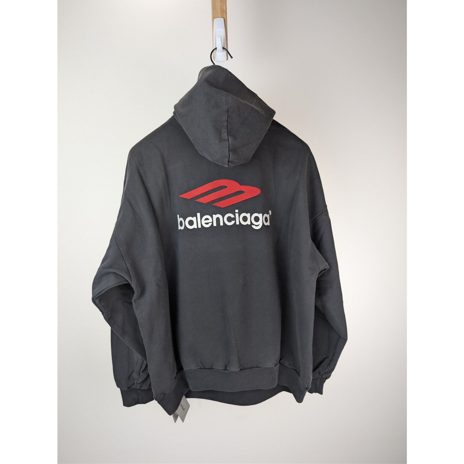 Balenciaga o1rshd1 3B Sports Icon Hoodie in Washed Dark Grey Size US S / EU 44-46 / 1 - 9 Thumbnail