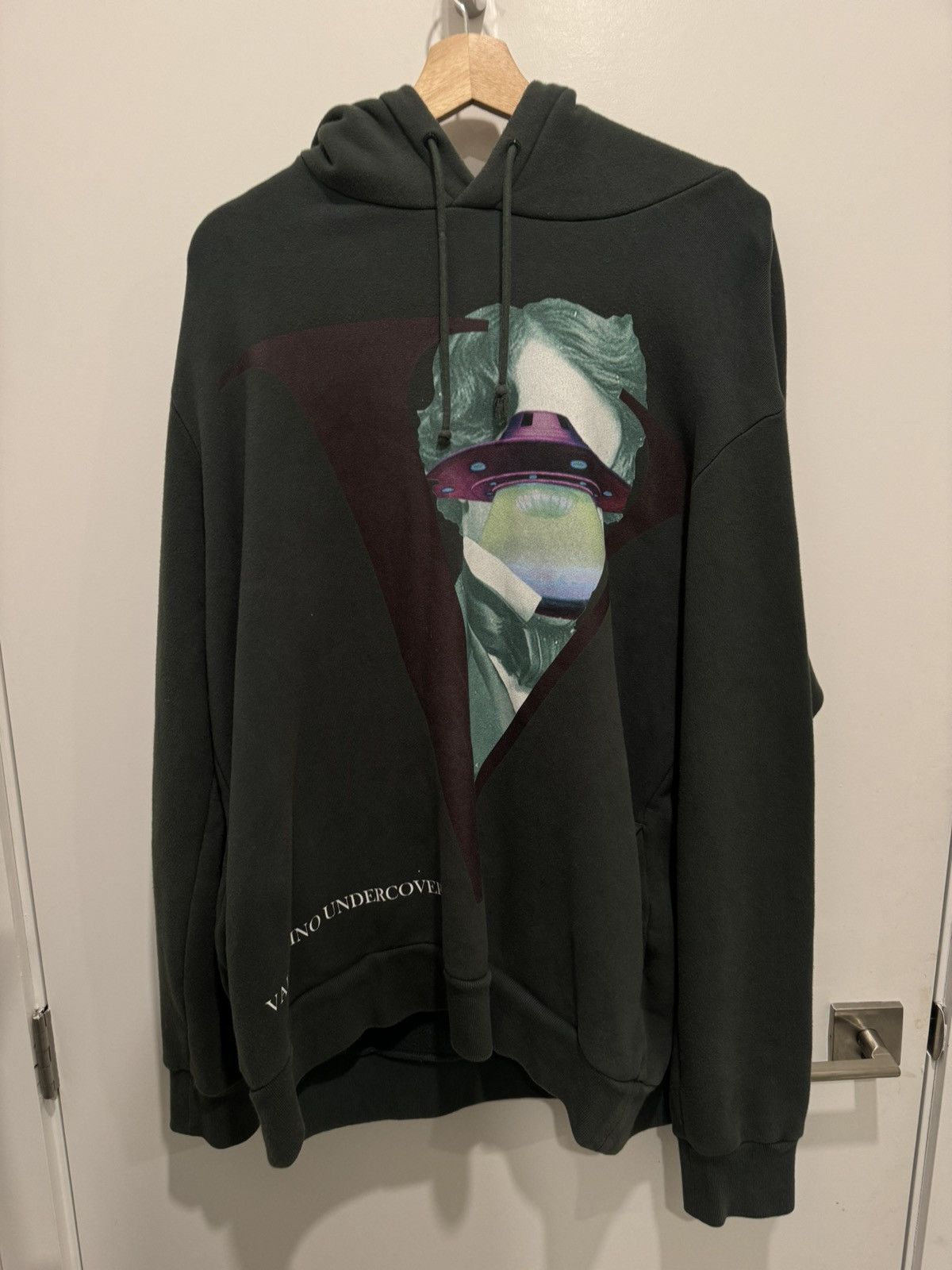 Undercover × Valentino UNDERCOVER x VALENTINO V-Face Print Hoodie Size US XL / EU 56 / 4 - 1 Thumbnail