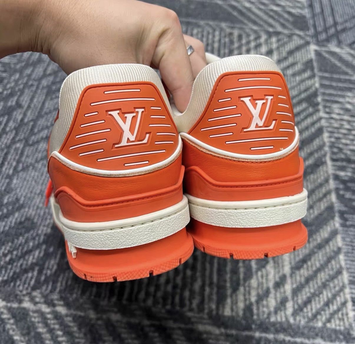 Louis Vuitton Louis Vuitton Trainer White & Orange Sneakers J42 Size US 8.5 / EU 41-42 - 3 Thumbnail