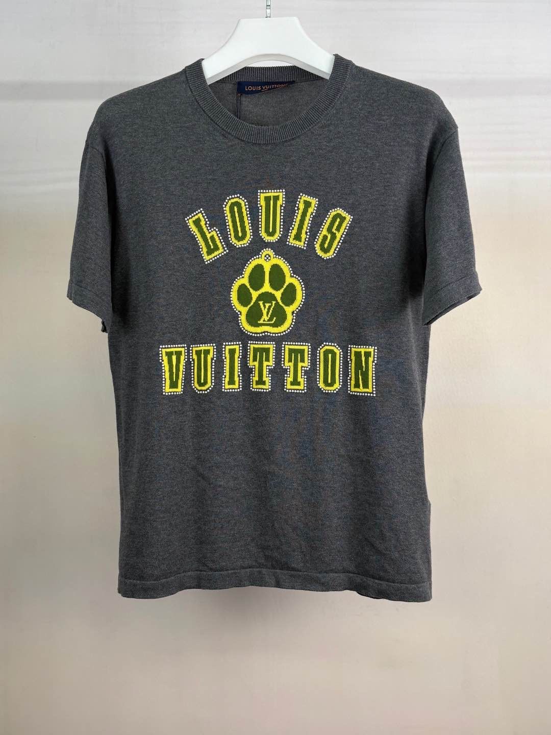 Louis Vuitton Louis Vuitton Paw Print Logo T-Shirt Size S Size US S / EU 44-46 / 1 - 1 Thumbnail