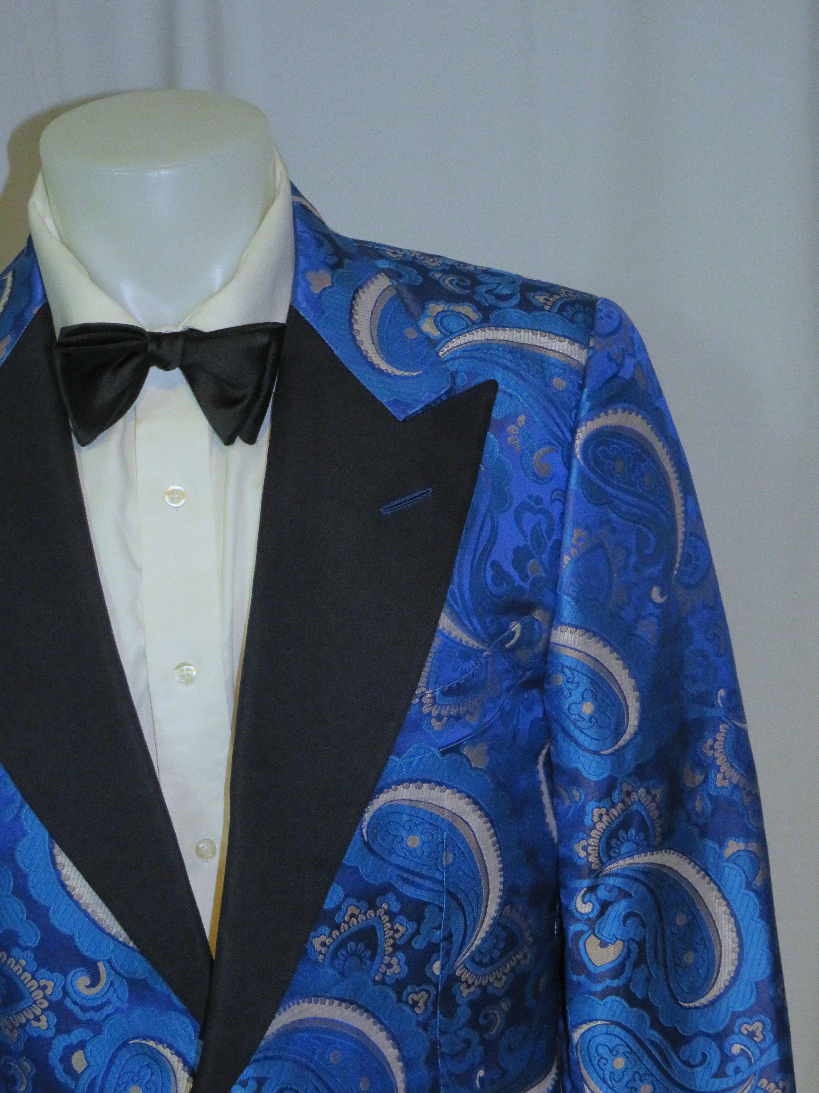 Tom Ford Base A Windsor Blue Paisley Silk Blend Dinner Jacket 46L NWT Size 46L - 3 Thumbnail