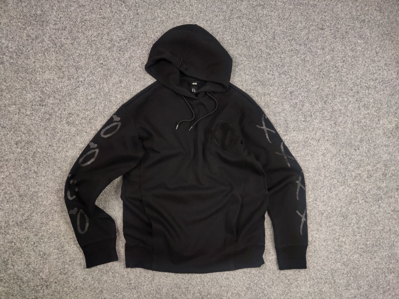 H&M × The Weeknd The Weeknd x H&M Black Logo XO Unisex Hoodie Size US XS / EU 42 / 0 - 12 Thumbnail