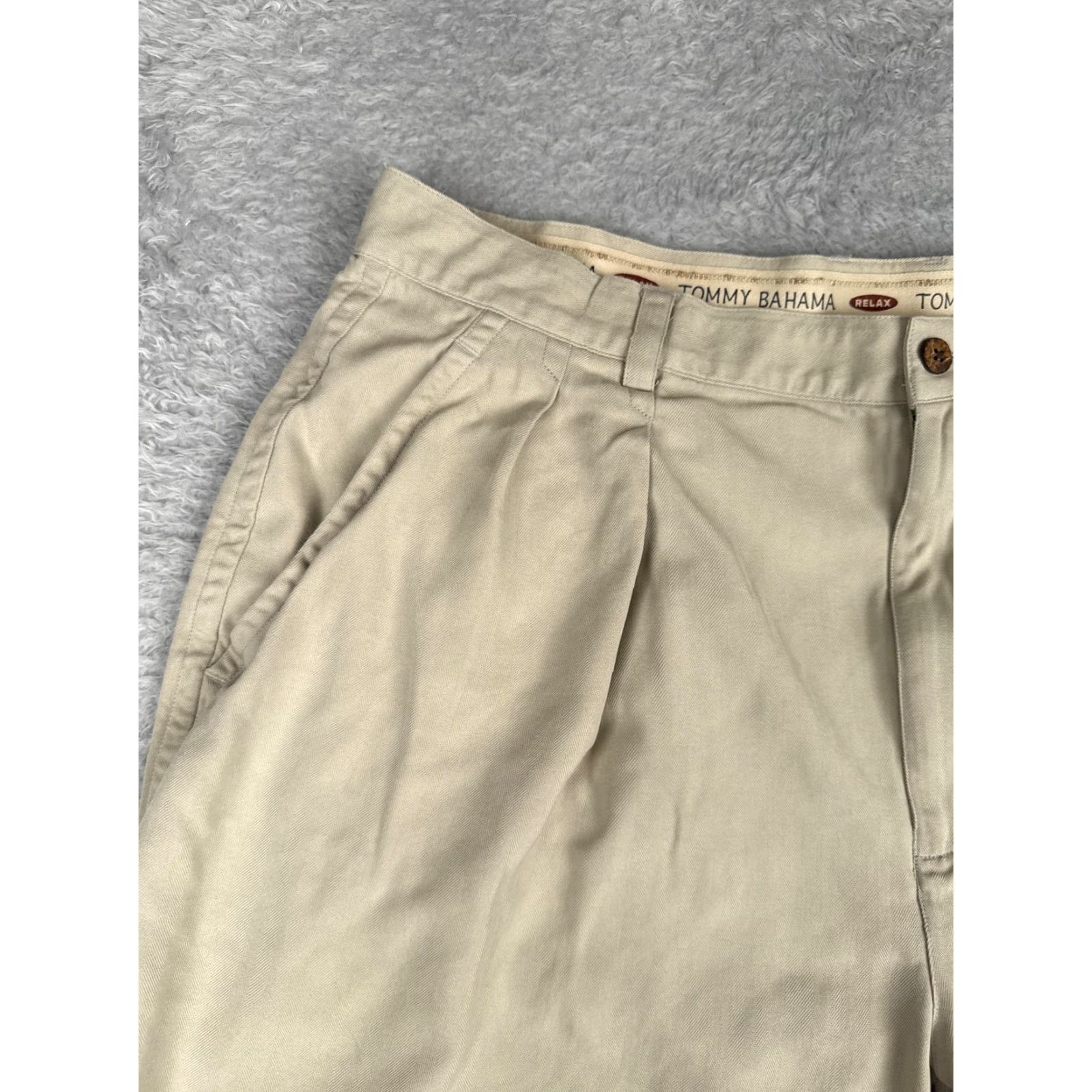 Tommy Bahama Tommy Bahama Shorts Mens 38 Pleated Front Silk Chino Relax Casual Summer Tan Size US 38 / EU 54 - 4 Thumbnail