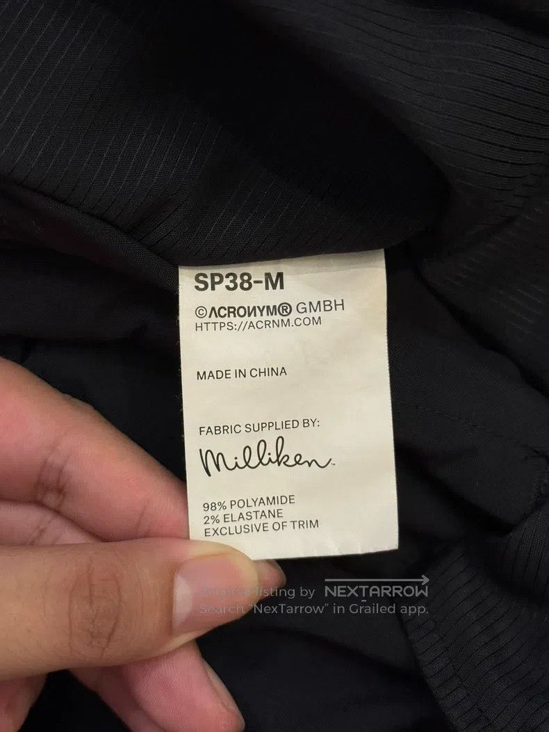 Acronym Acronym size XL shorts Size US 40 / EU 56 - 4 Thumbnail