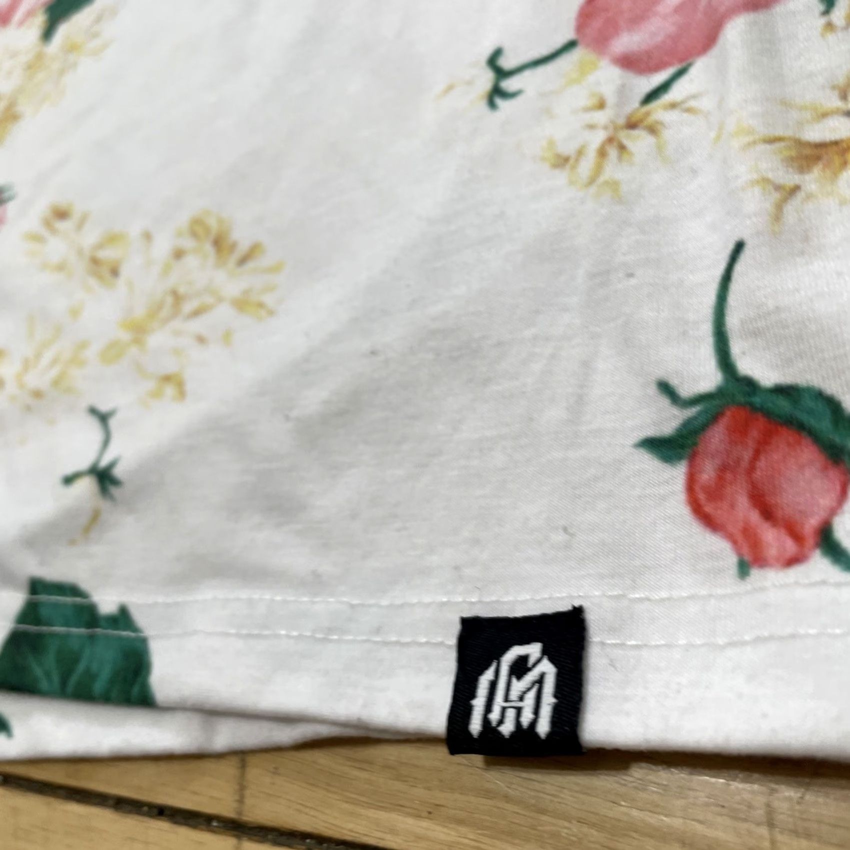 ALOHAS Into the AM T Shirt Men XL Floral White Pink Green Club Aloha Graphic Tee 44" Size US XL / EU 56 / 4 - 6 Thumbnail