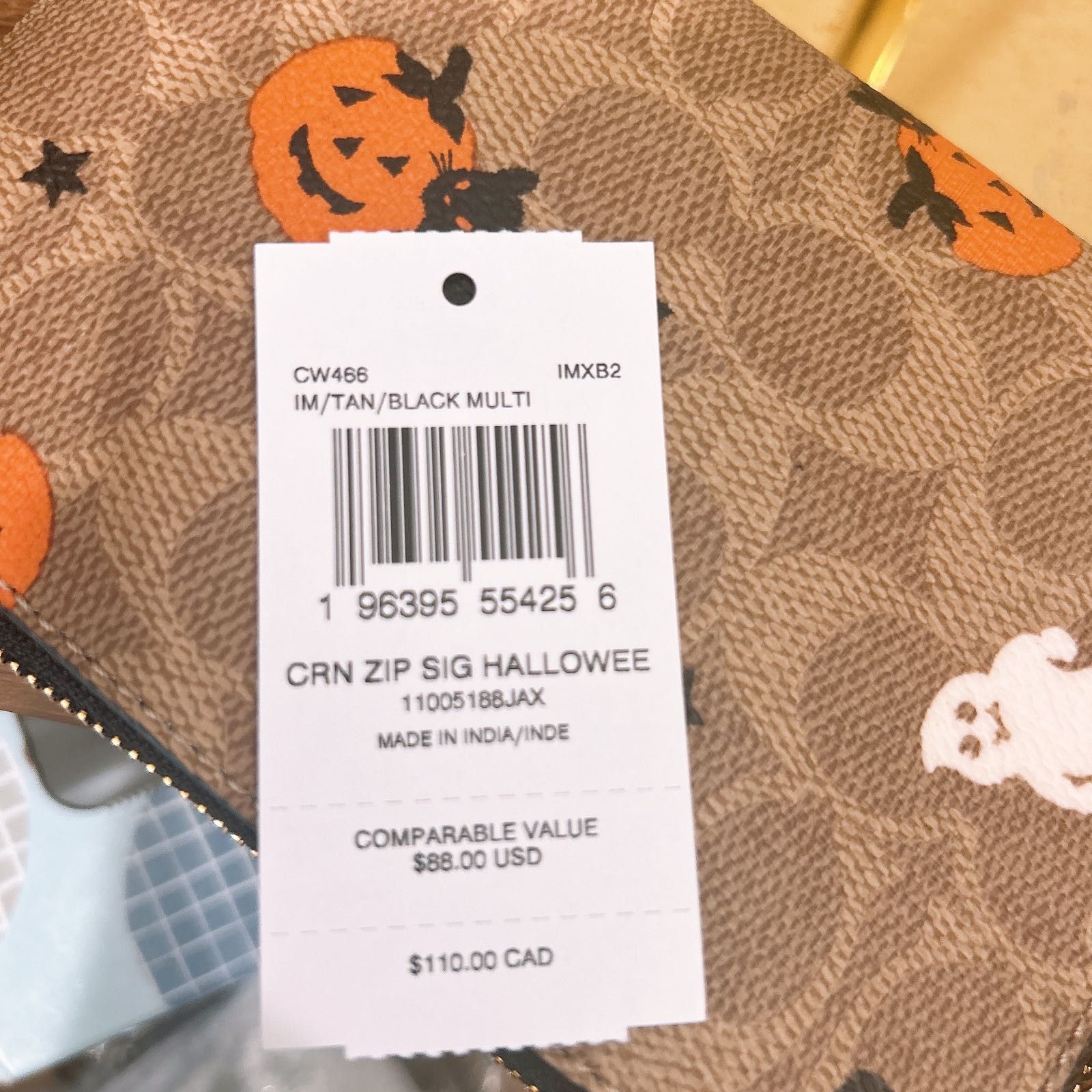 Coach Corner Zip Wristlet In Signature Canvas With Halloween Print Size ONE SIZE - 10 Thumbnail