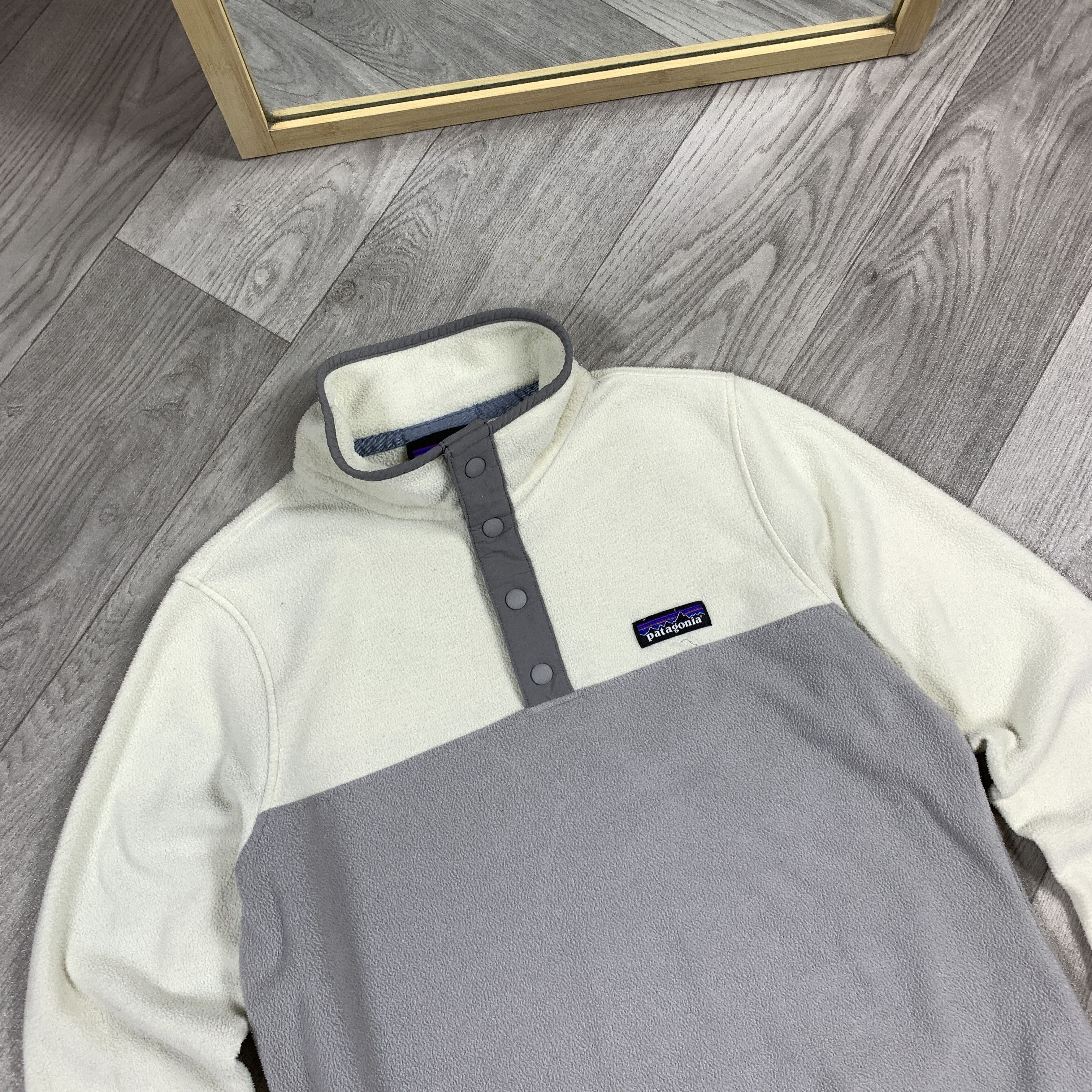 Patagonia Vintage Patagonia Synchilla Beige 1/4 Fleece Women's Sweater Size S / US 4 / IT 40 - 3 Thumbnail